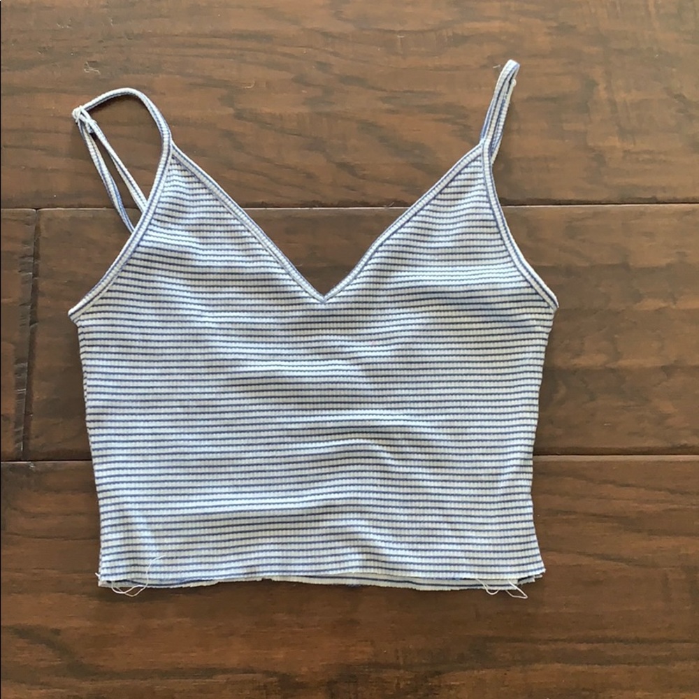 STRIPPED TANK WITH ADJUSTABLE STRAPS